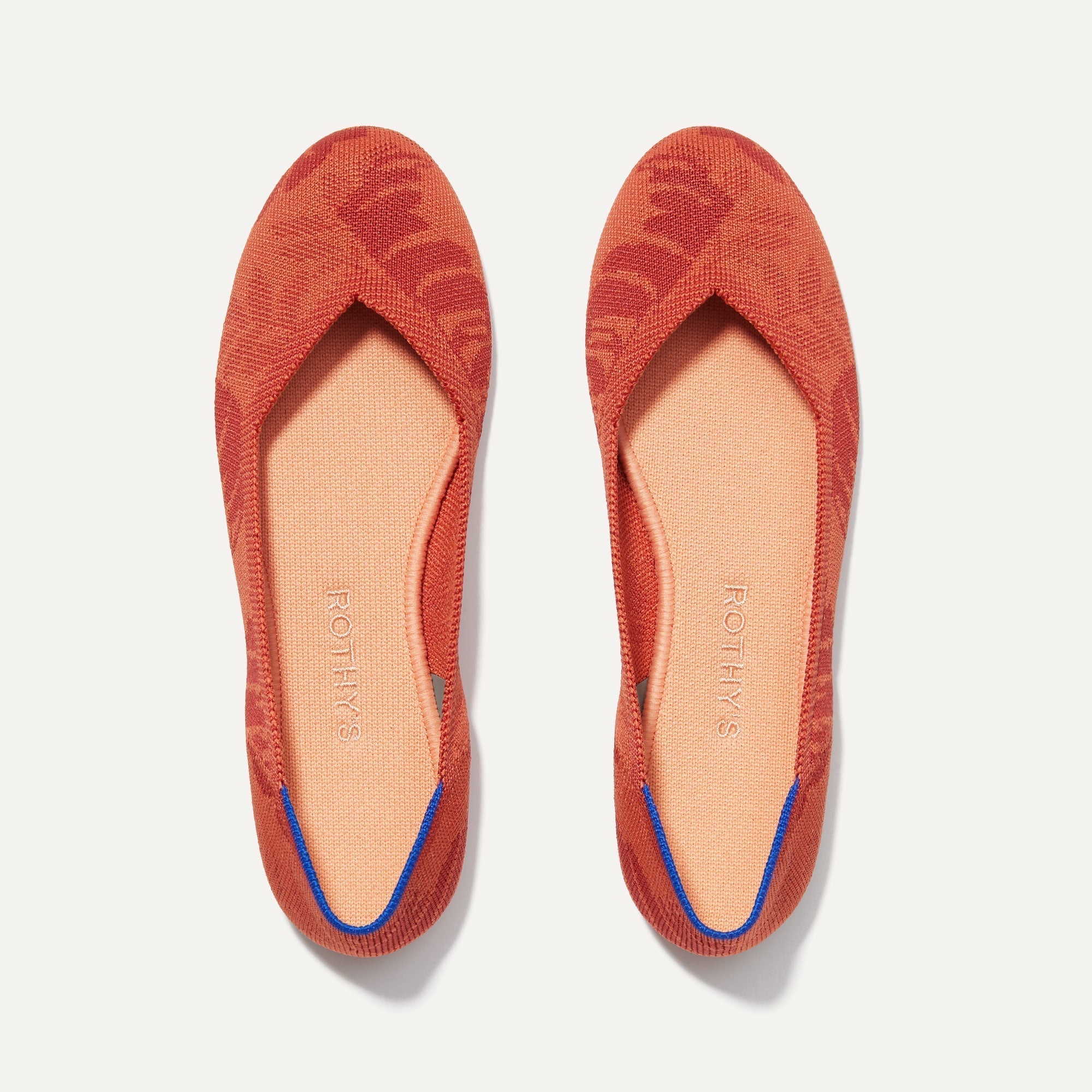 The Flat in Clay Floral shown from the top. 