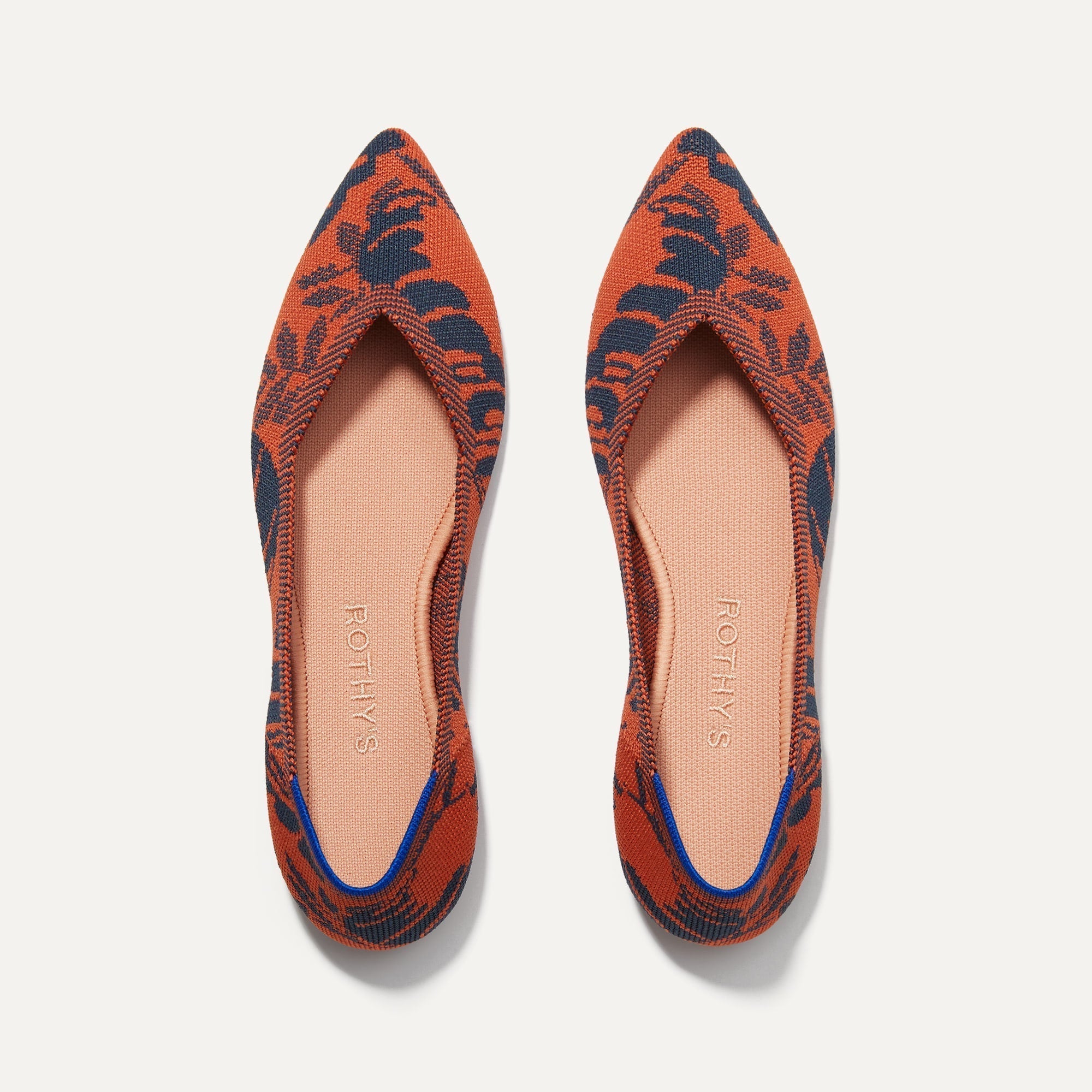 The Point in Sunset Floral shown from the top. 