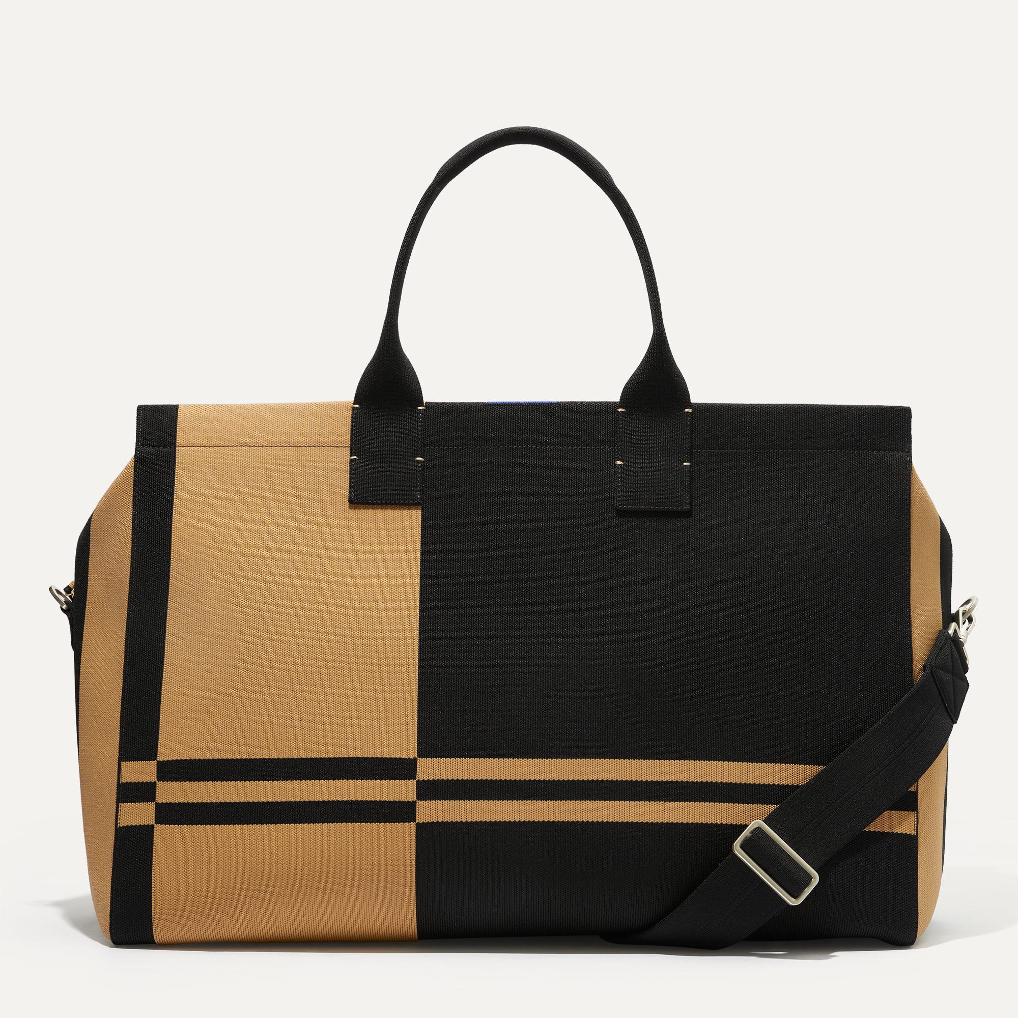 PLP |The Weekender in Camel and Black shown from the front.