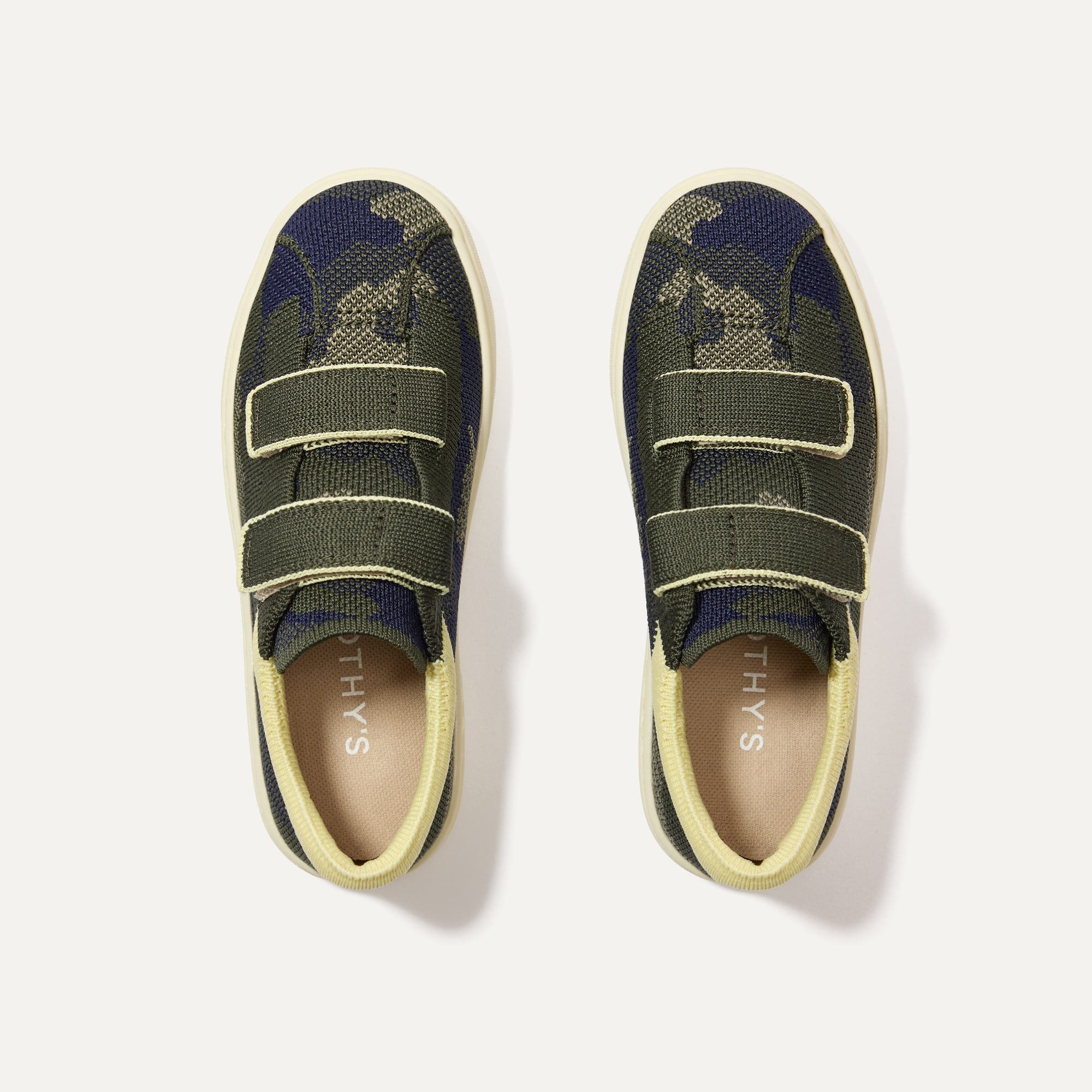 The Kids Strap Sneaker in Spruce Camo shown from the top. 