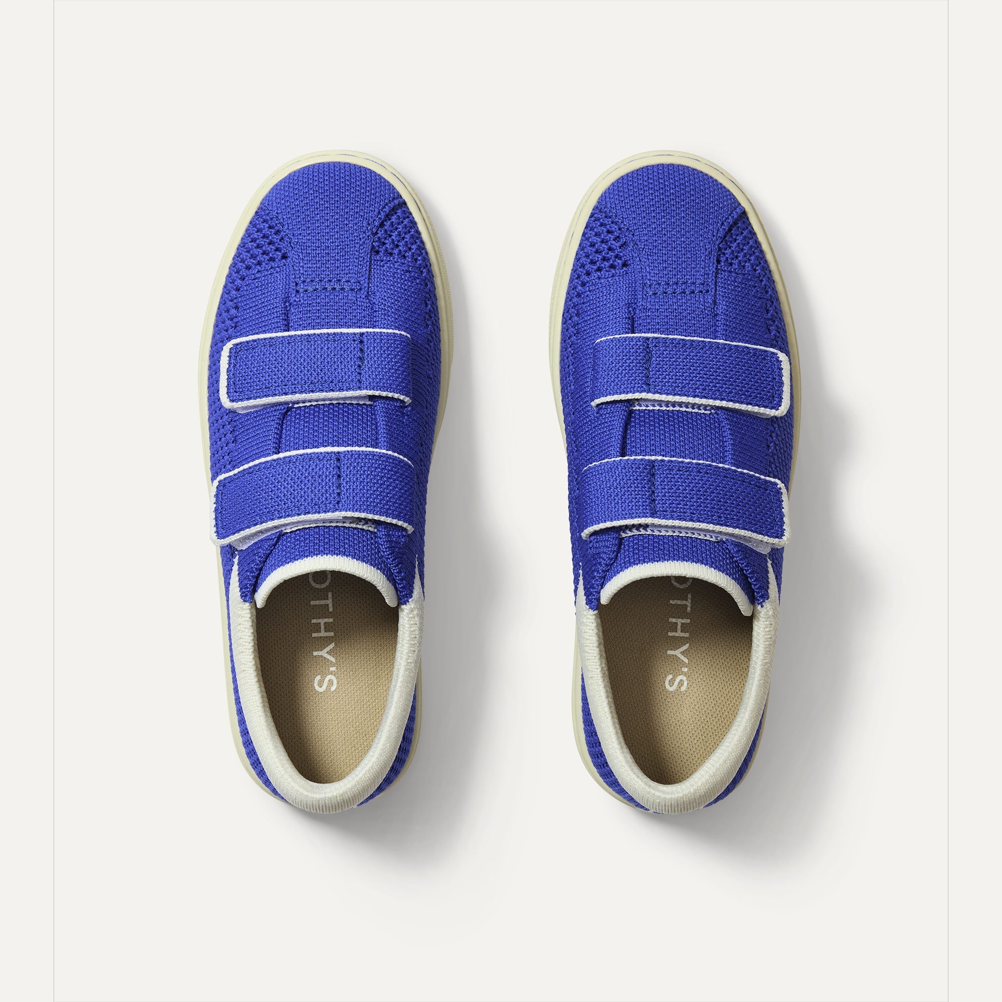 The Kids Strap Sneaker in Buoy Open-Knit shown from the top. 