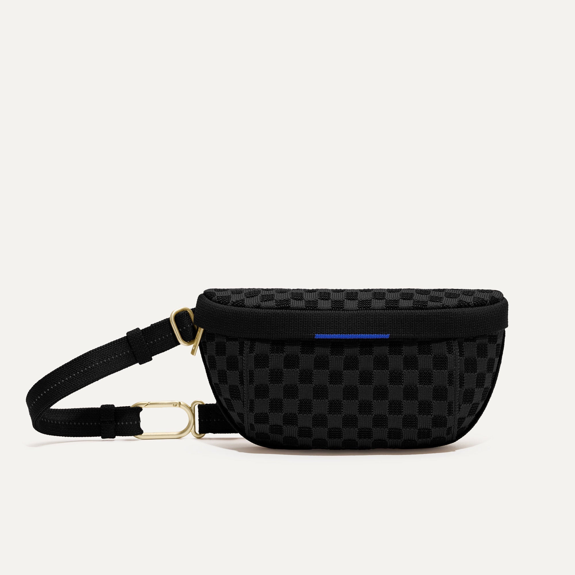 PLP |The Casual Sling in Black Sand shown from the front.