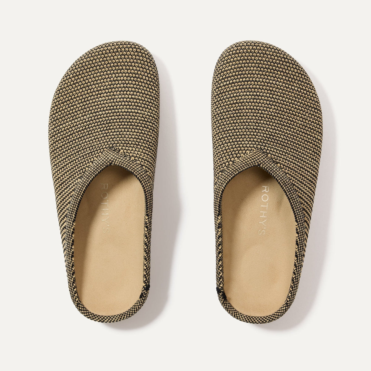 The Casual Clog in Toffee Raffia-Knit shown from the top. 