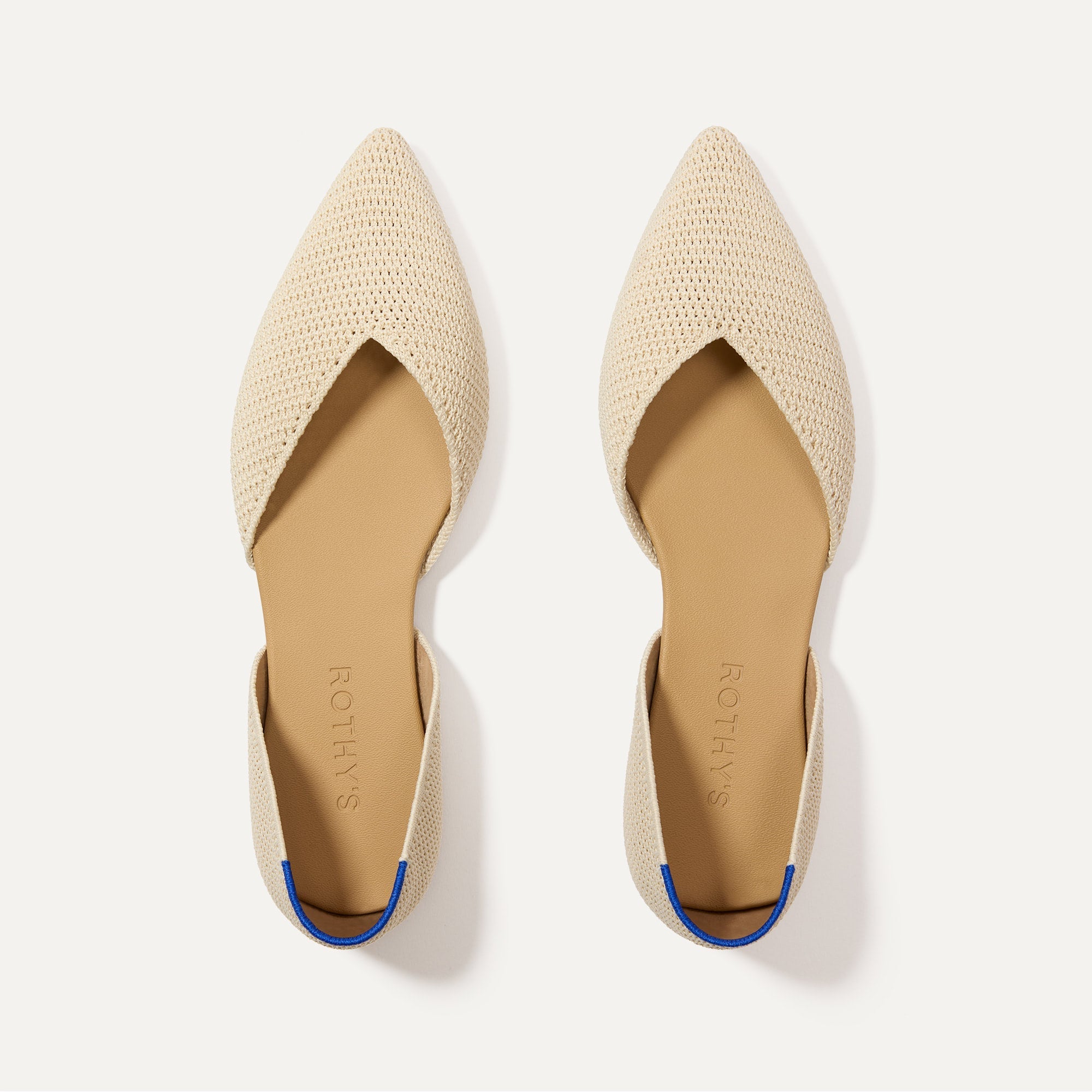 The D'Orsay Point in Conch Raffia-Knit shown from the top.