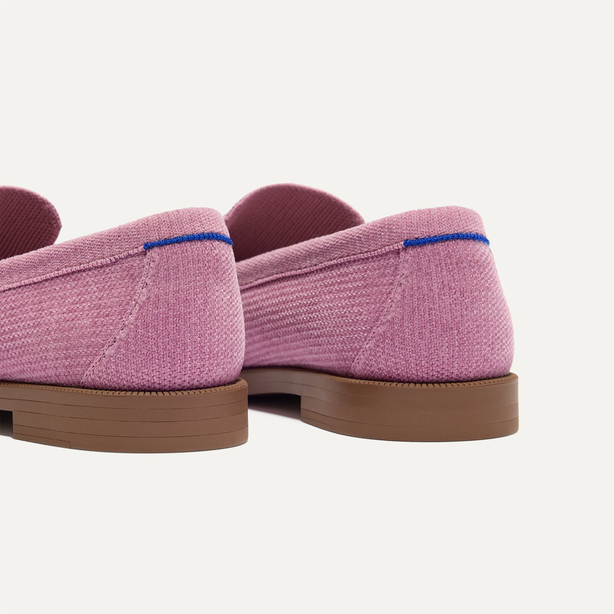 Close up of the heel of The Penny Loafer in ReVelvet™ Lilac. 