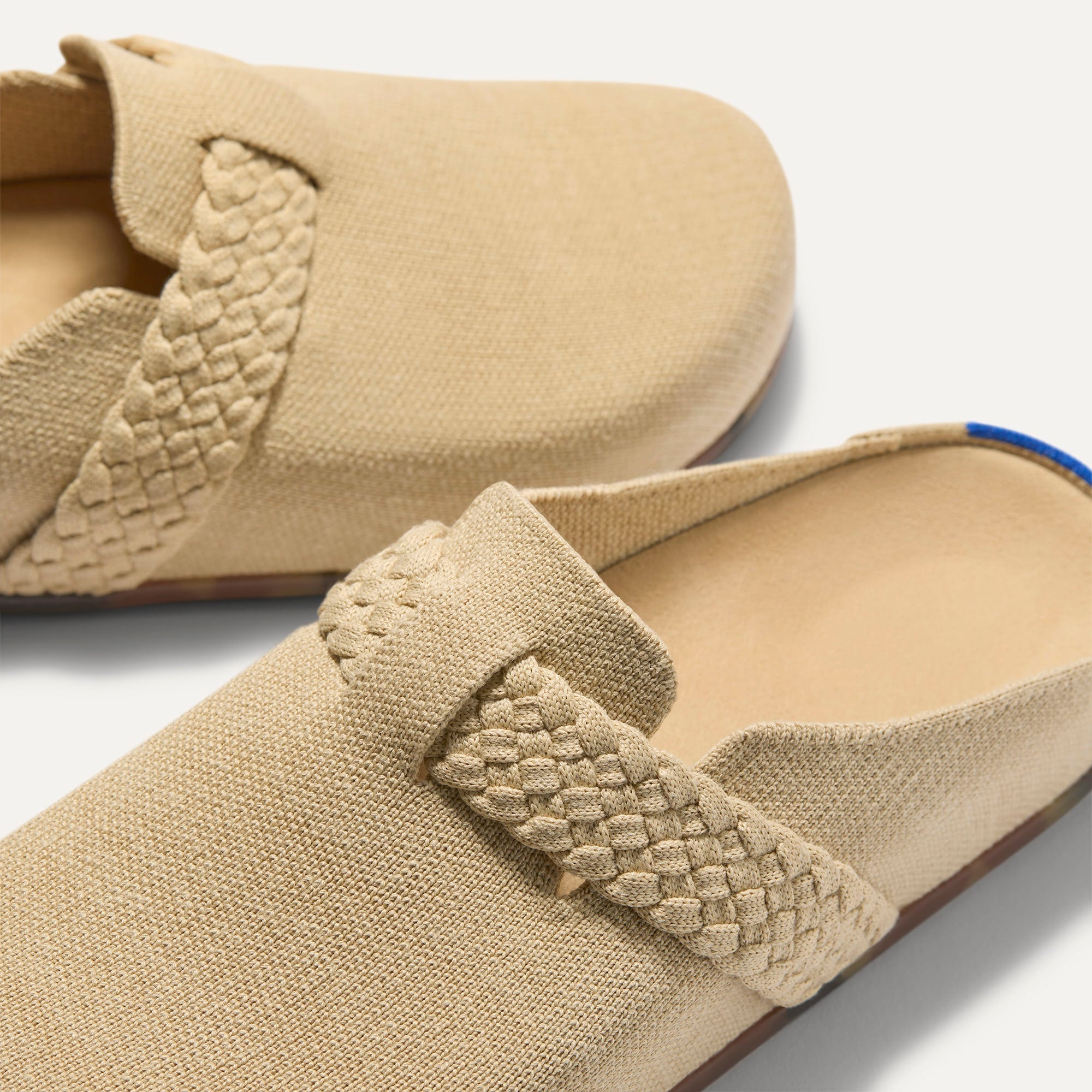 Close up of the braid detail across the top of The Braid Clog in Wheat. 