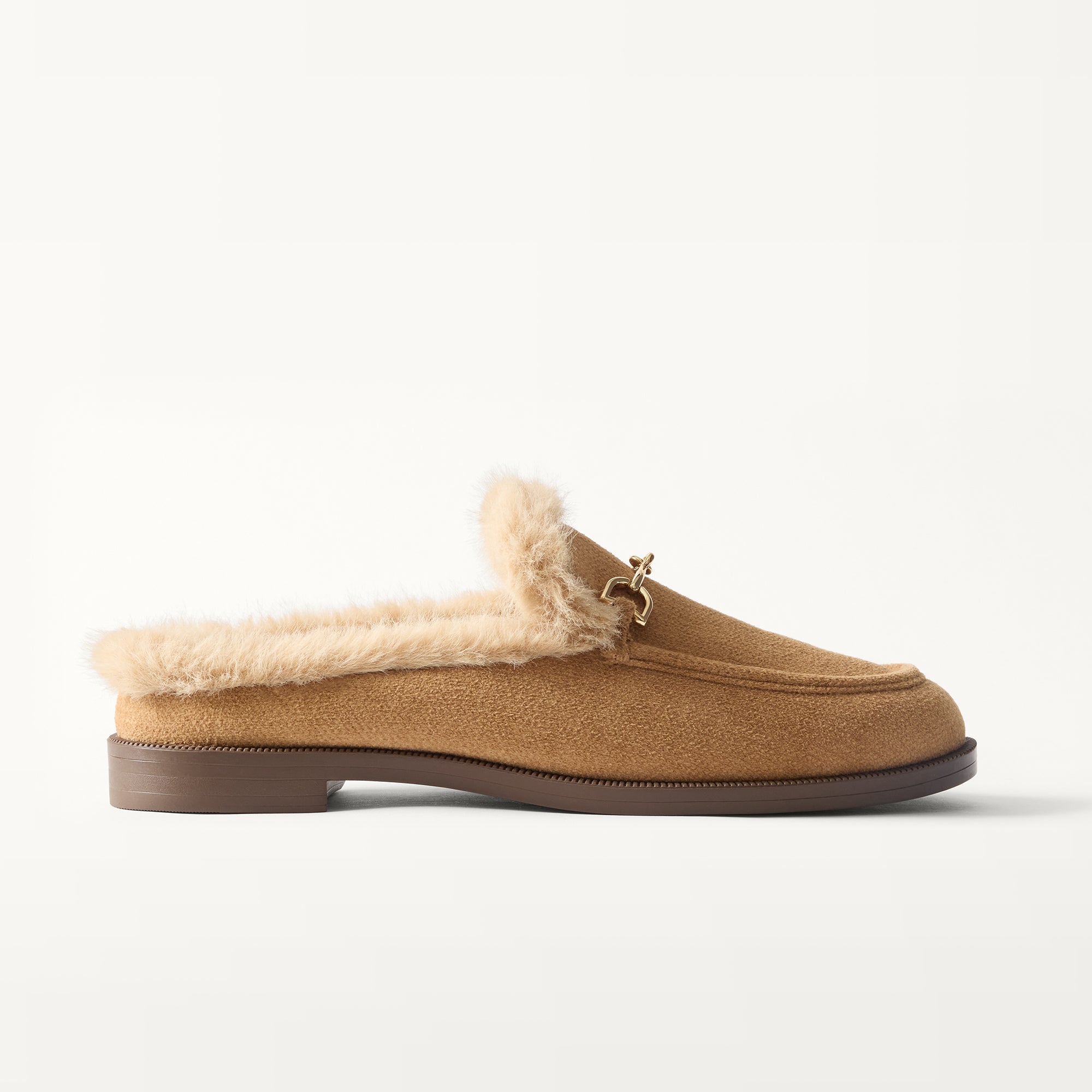 side | The Après Loafer Mule in ReVelvet Pecan shown from the side.