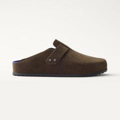 PDP | The Men's Clog in ReVelvet™ Bistro shown from the side.