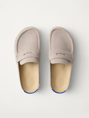 PLP |The Penny Clog in Dove shown from the top. 