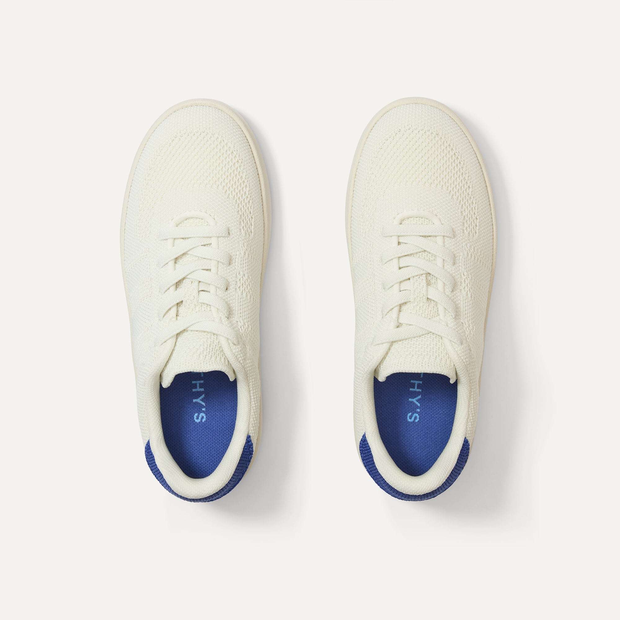 The Kids Stretch Sneaker in Turbo shown from the top. 