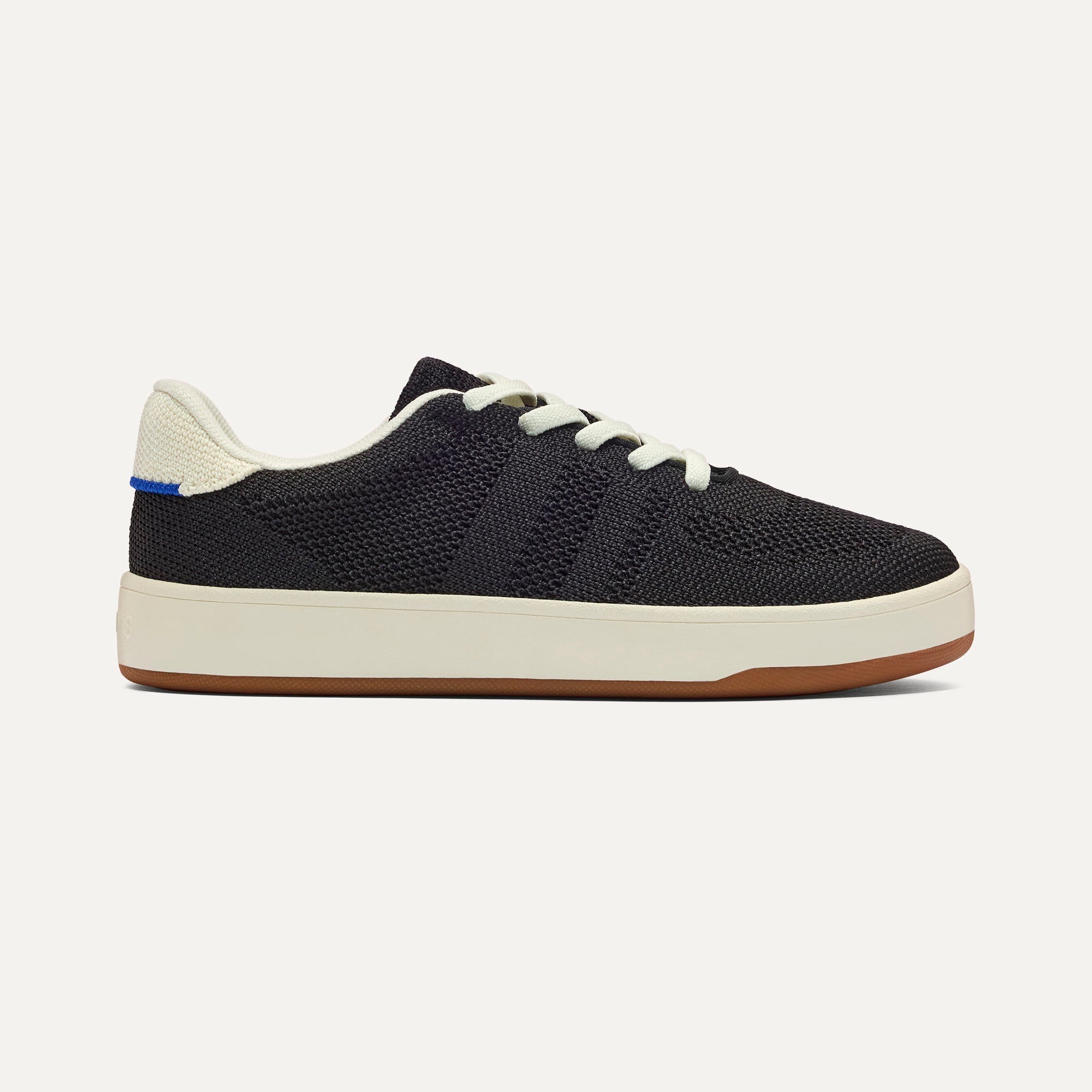side | The Kids Stretch Sneaker in Zoom shown from the side. 